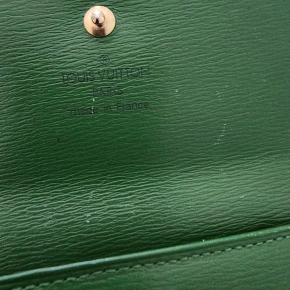 Louie Vuitton Epi Porte Feiulle - Picture 8 of 14